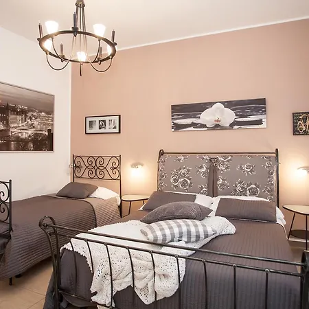 Bed & Breakfast Trio D'archi - La Pilozza Infiorata