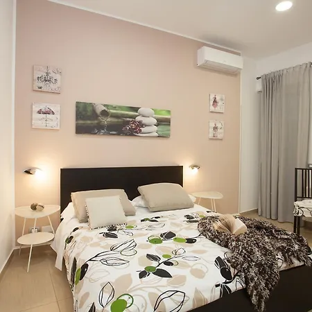Trio D'archi - La Pilozza Infiorata Bed & Breakfast Caltagirone