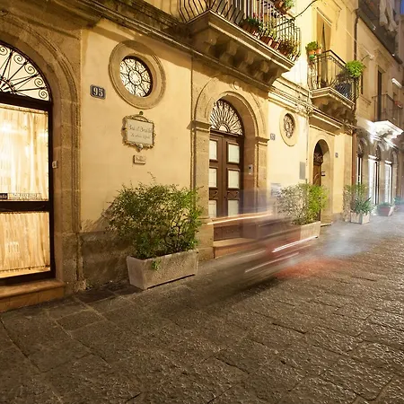 Trio D'archi - La Pilozza Infiorata Bed & Breakfast Caltagirone